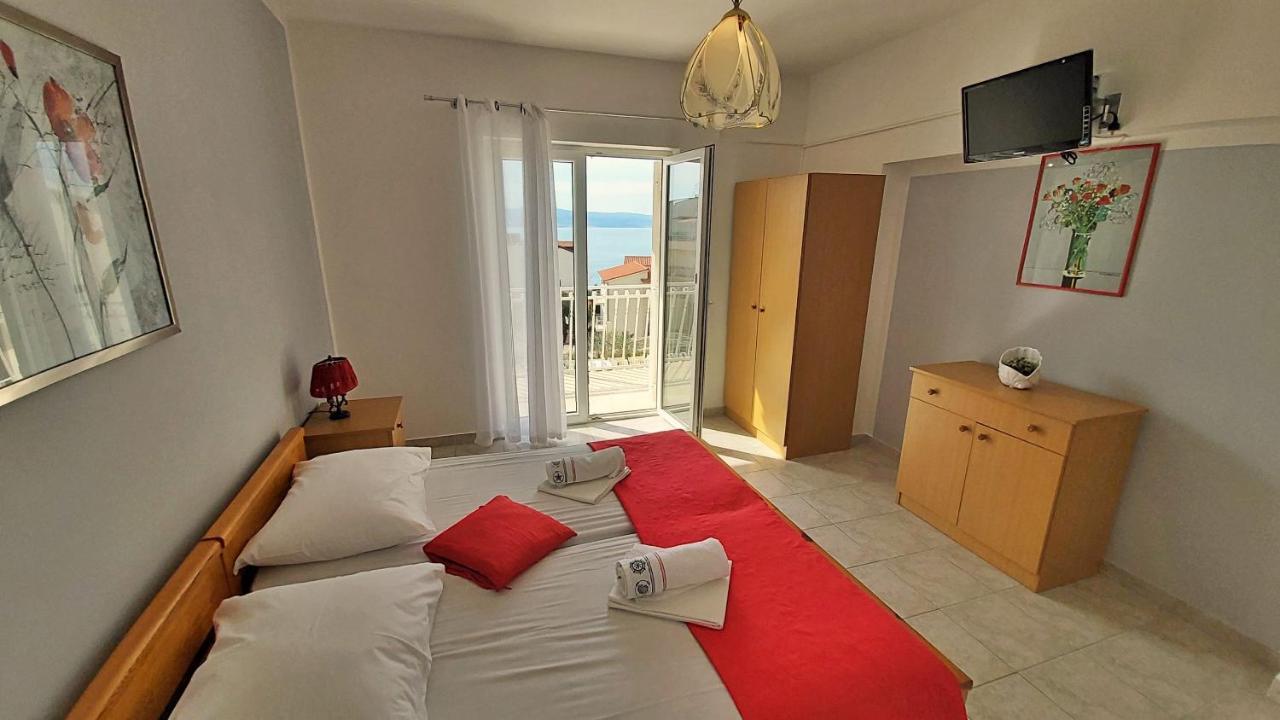 Apartments Mandalinic 오미스 외부 사진