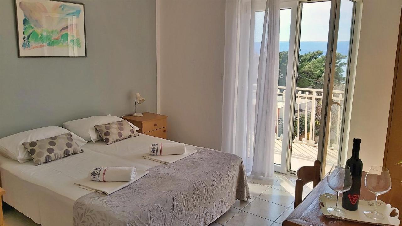 Apartments Mandalinic 오미스 외부 사진