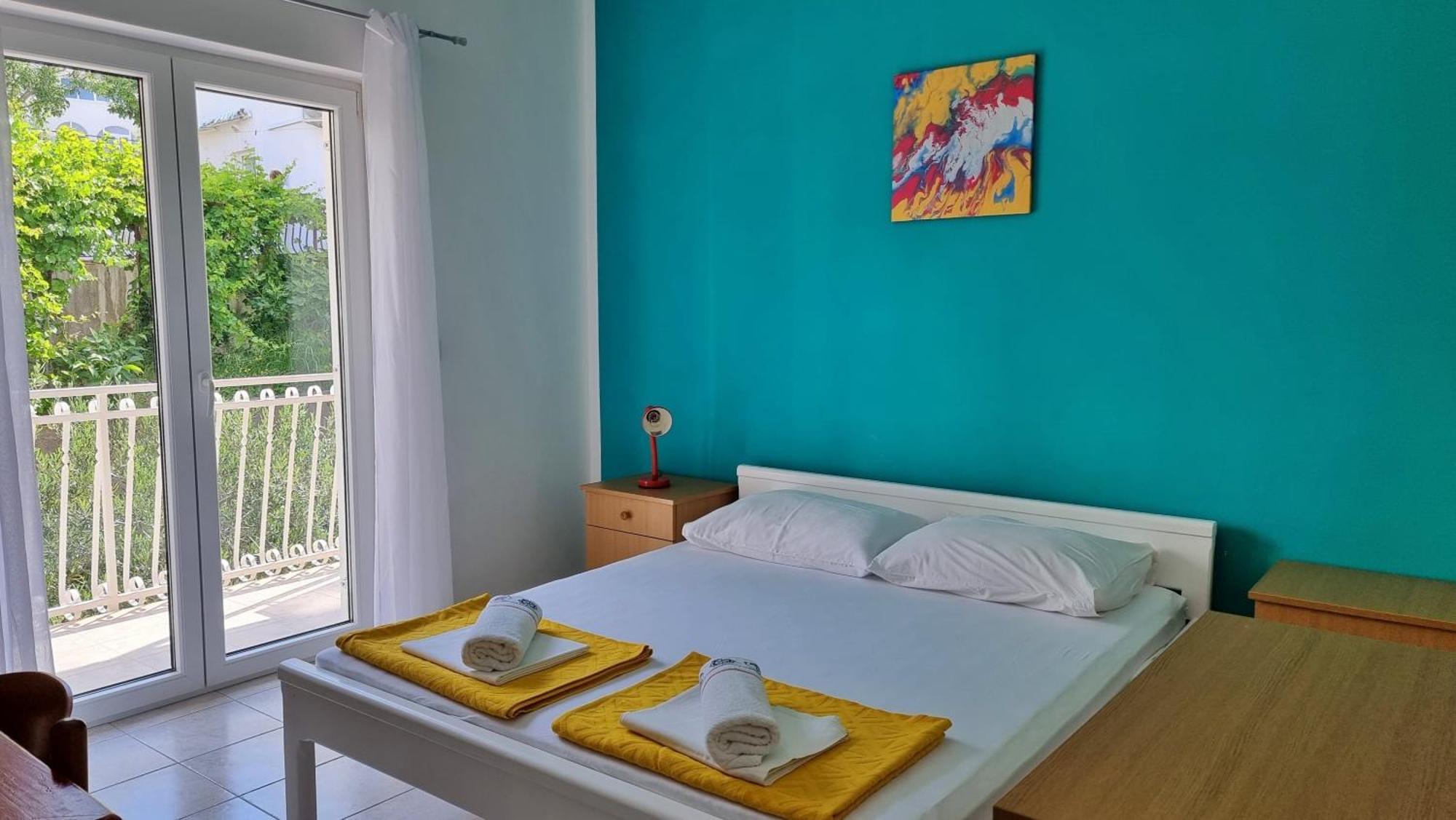 Apartments Mandalinic 오미스 외부 사진